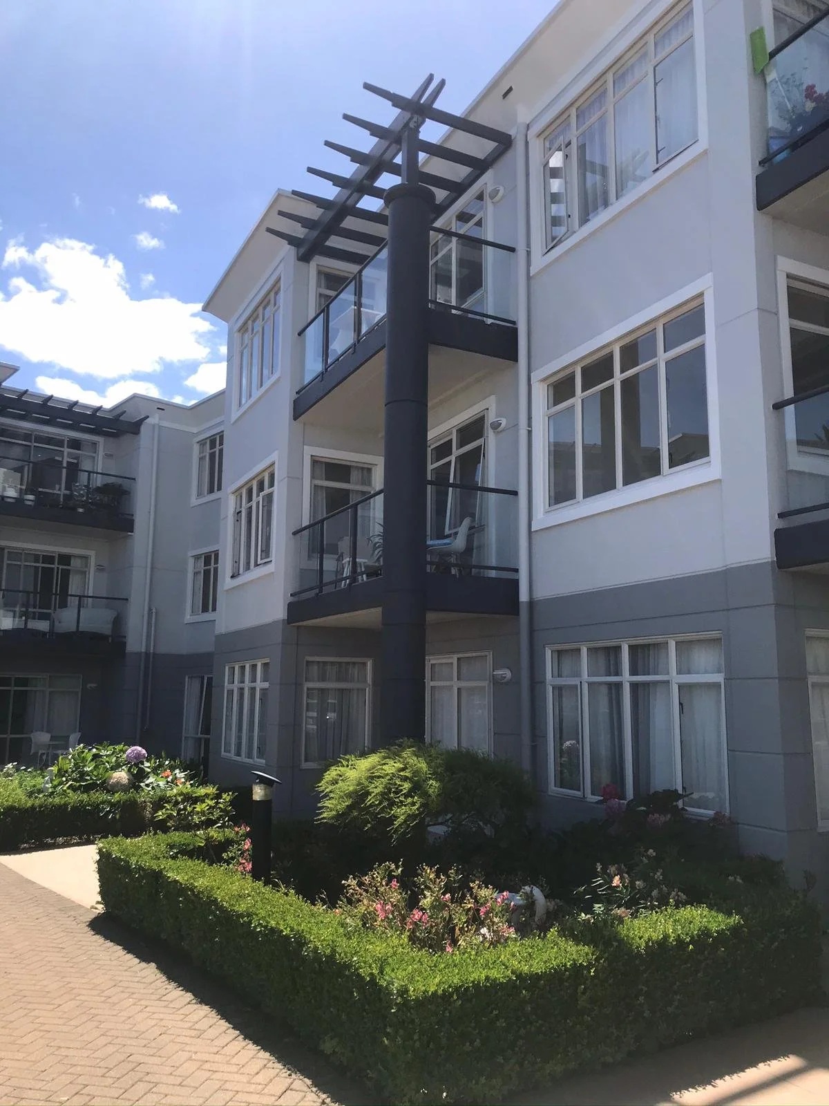 Completed Auckland apartment painting project